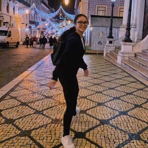 Meet your Posher, Janel